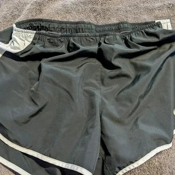 Nike Dri-Fit Running Shorts with Liner,‎ Size Medium Lot of 2 - Picture 4 of 6